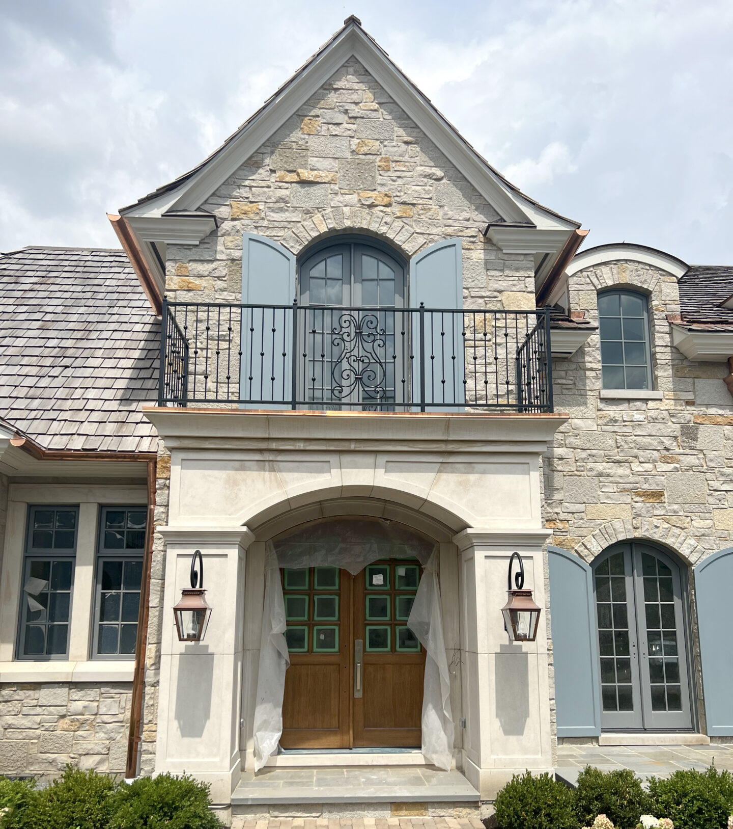 B19 - Balcony in Lake Forest-1