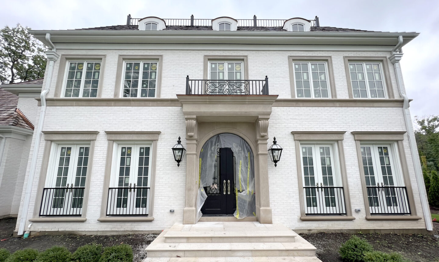 B20 - Balcony in Lake Forest-2