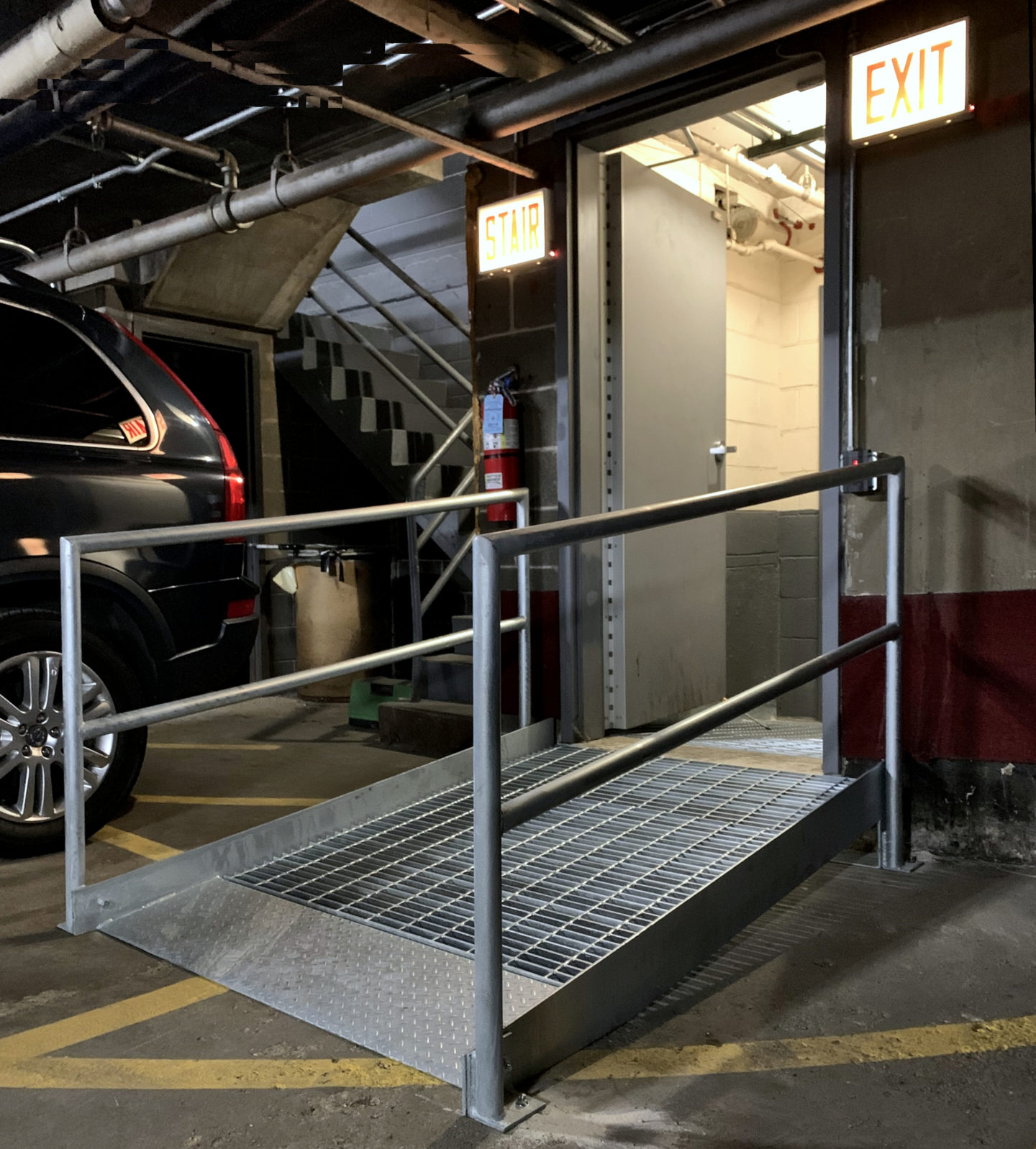 Commercial Galvanized Ramp with Bar Grating in River North side