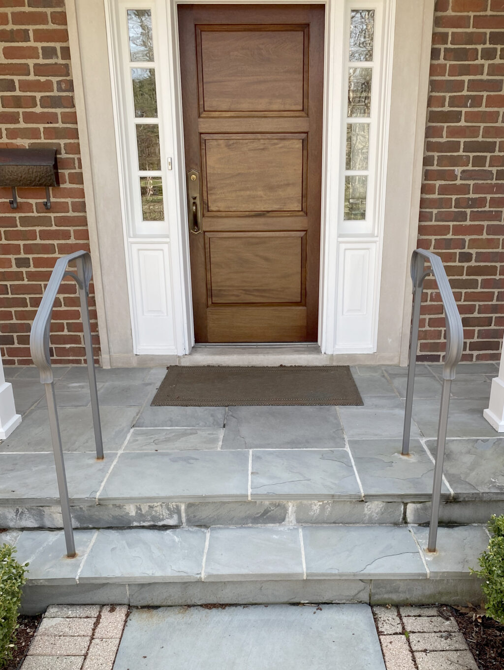 Minimalist Wrought Iron Handrails Painteed Cream In Northbrook Signature Metal Works