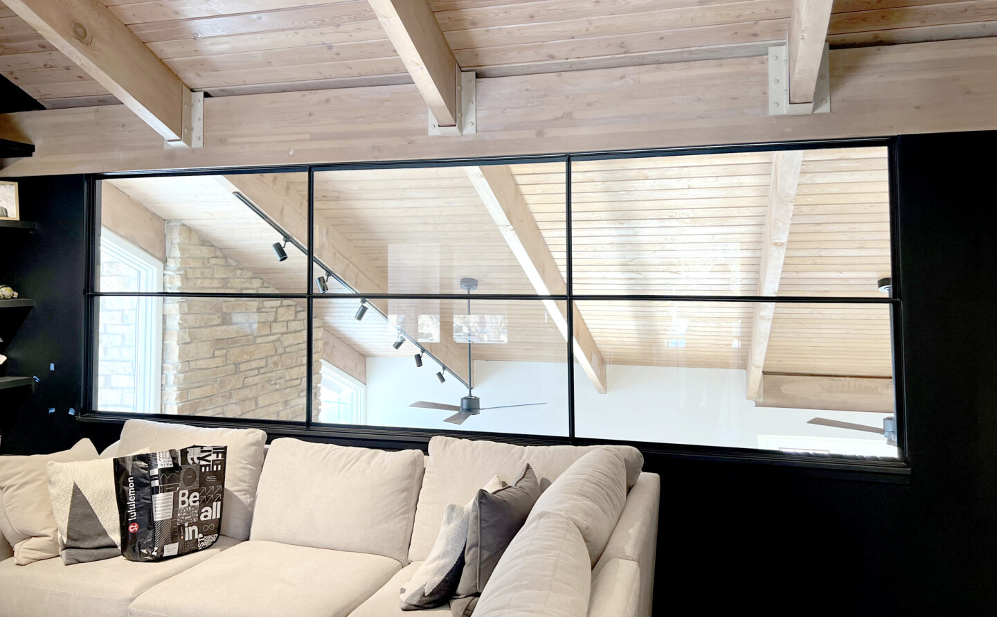 M26 - Glass Panel in Lake Bluff -1