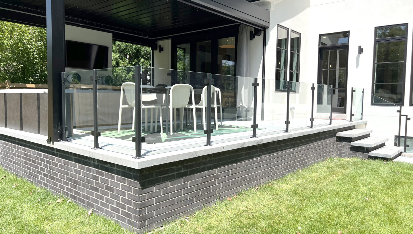 R75 - Glass Railings in Wilmette - 2
