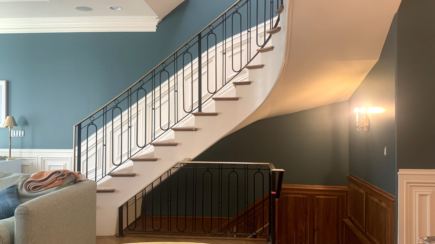 R81 - Railing in Chicago - 1