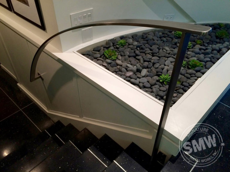 contemporary steel residential handrail