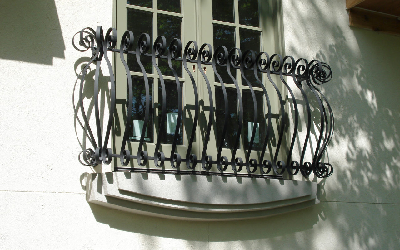 Looking for custom French Country scroll balcony? Signature Metal Works