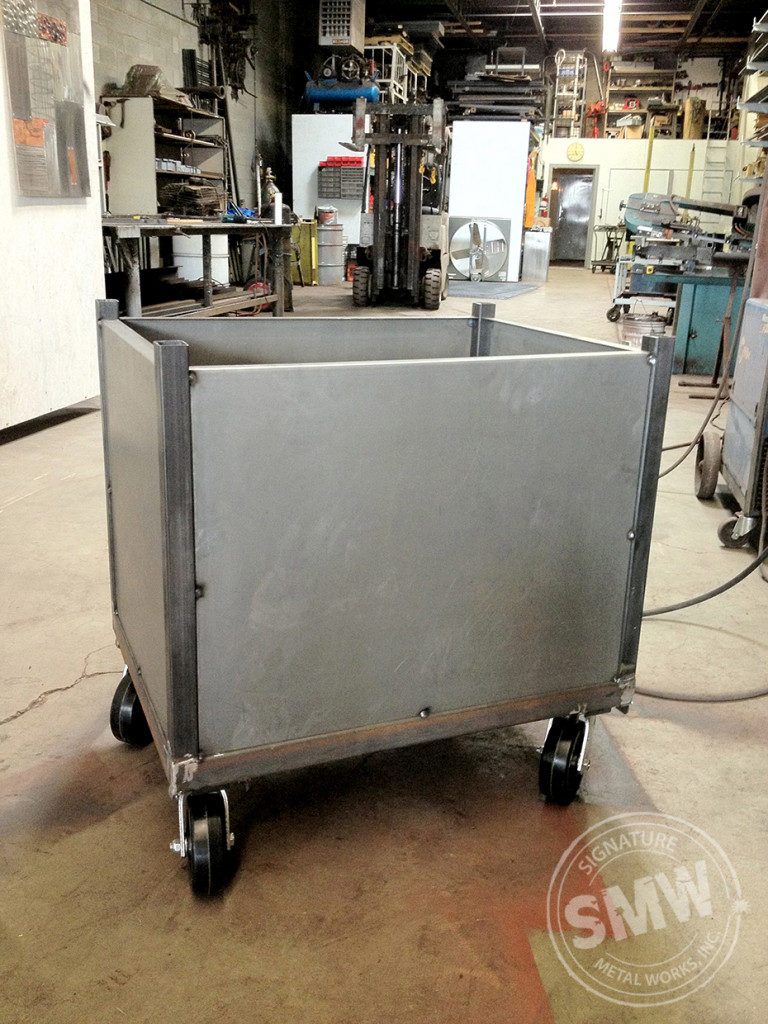 custom manufacturing transport bin