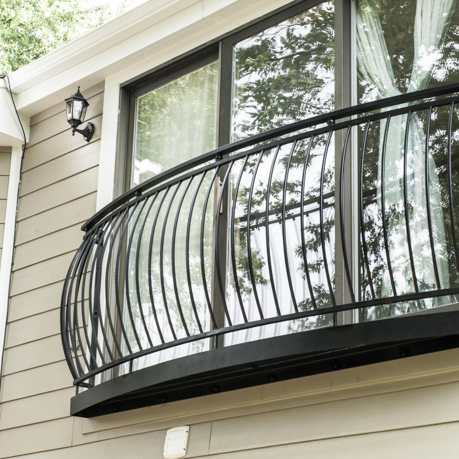 Looking for custom French Country scroll balcony? Signature Metal Works
